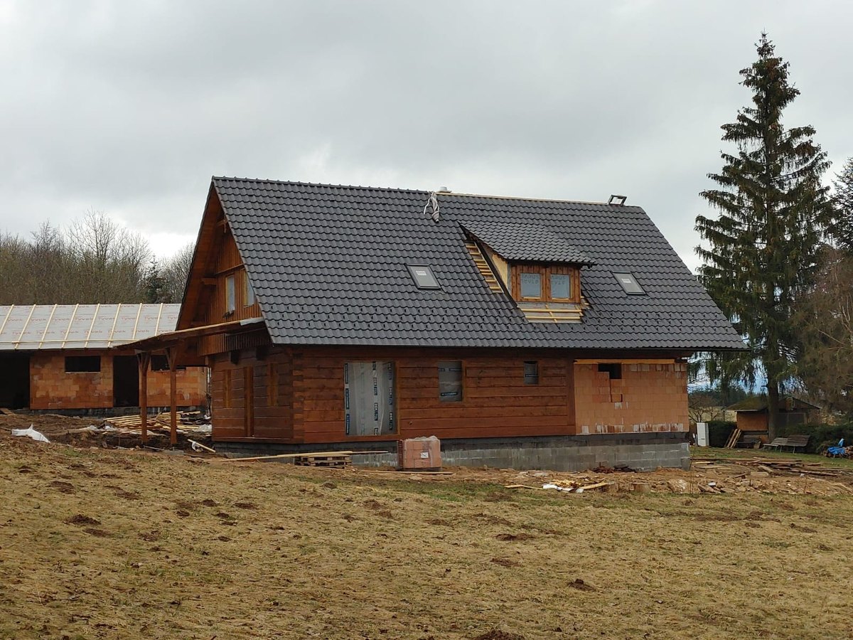 Hotová střecha na rodinném domě